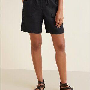 Garnet Hill 7" Linen Shorts